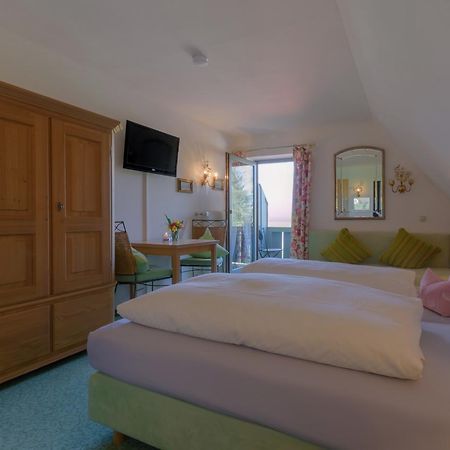 Hotel "Malerwinkel" Gmbh Seeon-Seebruck Eksteriør bilde