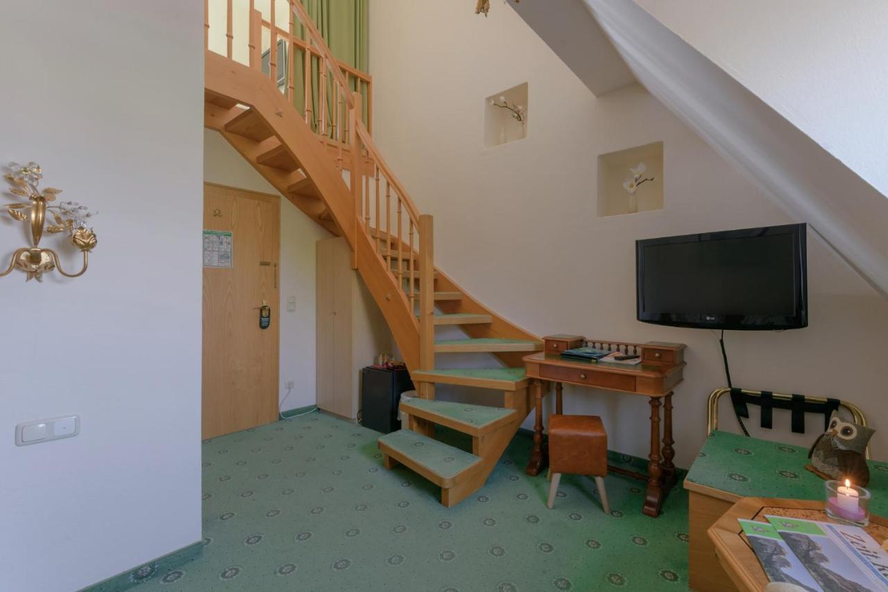 Hotel "Malerwinkel" Gmbh Seeon-Seebruck Rom bilde